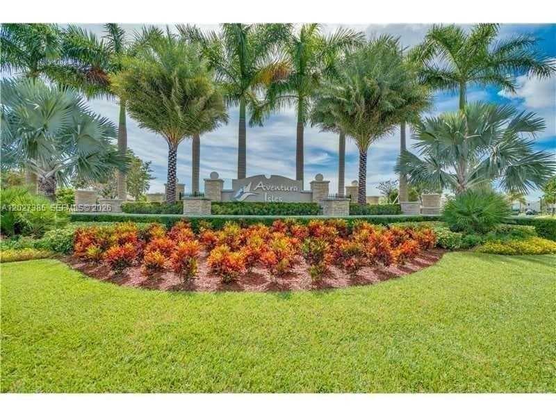 311 NE 194th Ln # 311, Miami FL 33179 — 2