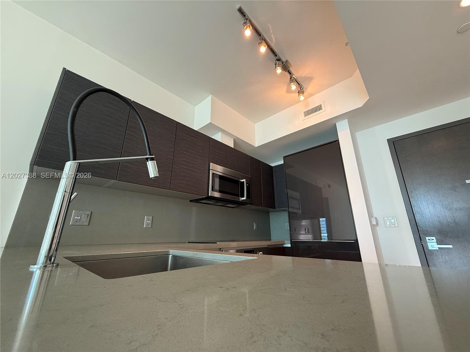 1080 Brickell Ave # 3204, Miami FL 33131 — 16