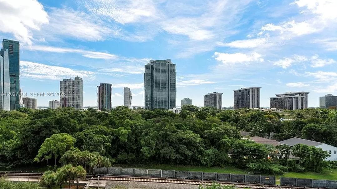 1600 SW 1 Ave # 705, Miami FL 33129 — 1