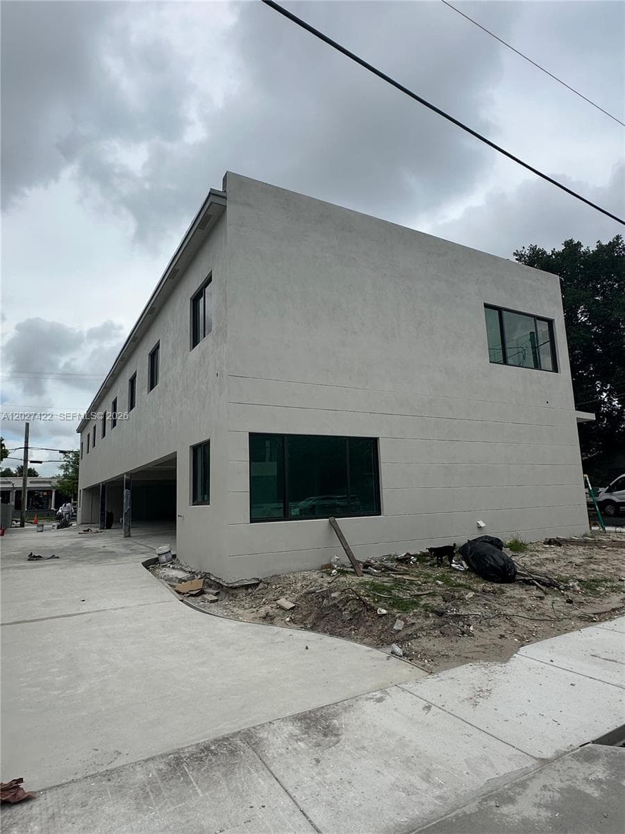 6480 NE 1st Ave, Miami FL 33150 — 8