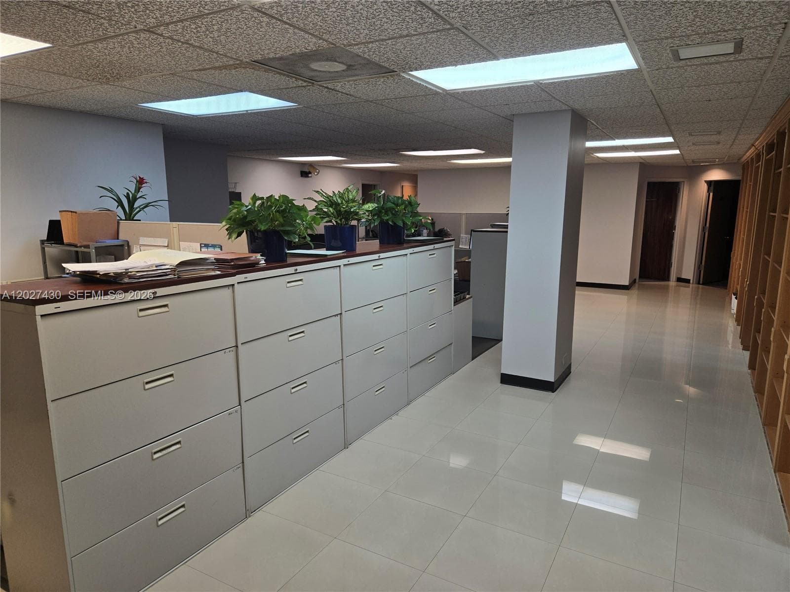 909 N Miami Beach Blvd # 201, North Miami Beach FL 33162 — 1