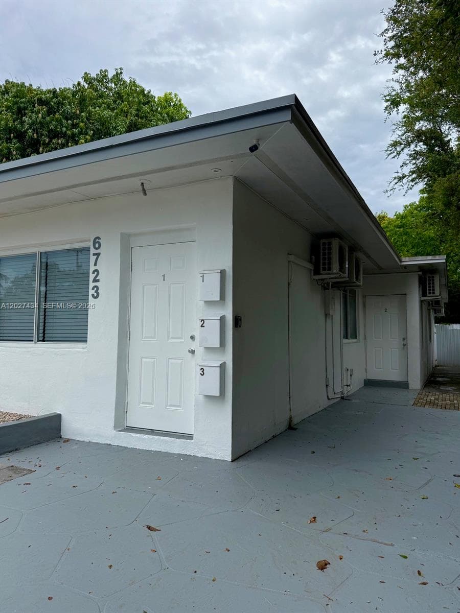 6723 NE Miami Pl # 4, Miami FL 33138 — 2