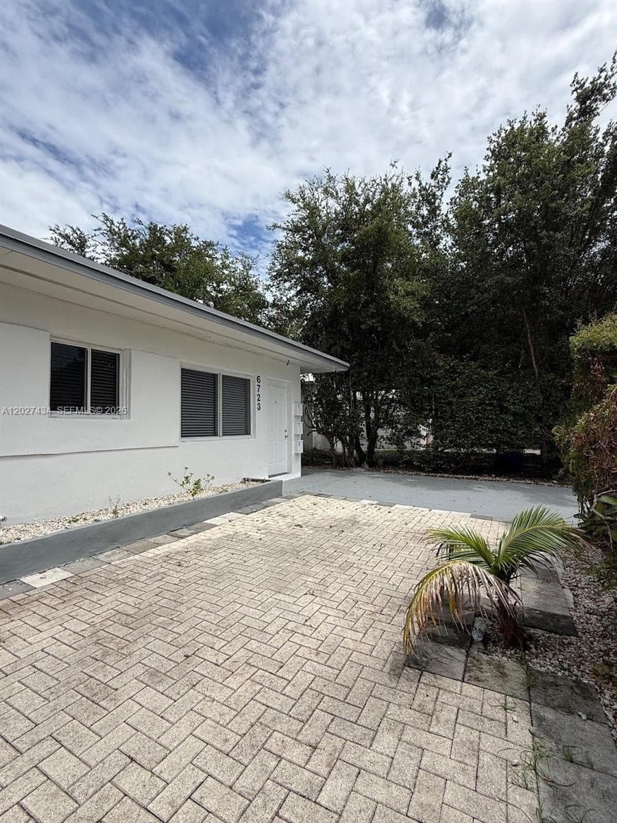6723 NE Miami Pl # 4, Miami FL 33138 — 6