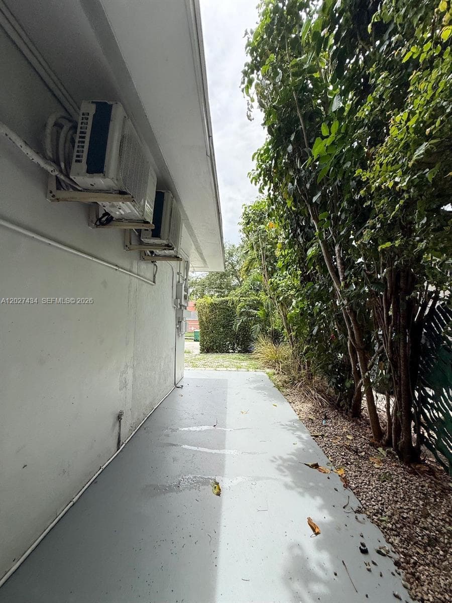 6723 NE Miami Pl # 4, Miami FL 33138 — 7