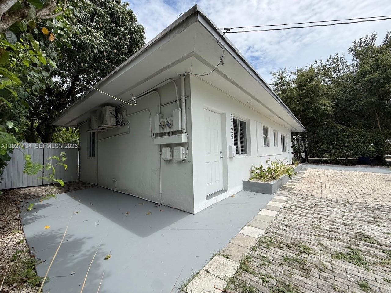 6723 NE Miami Pl # 4, Miami FL 33138 — 3
