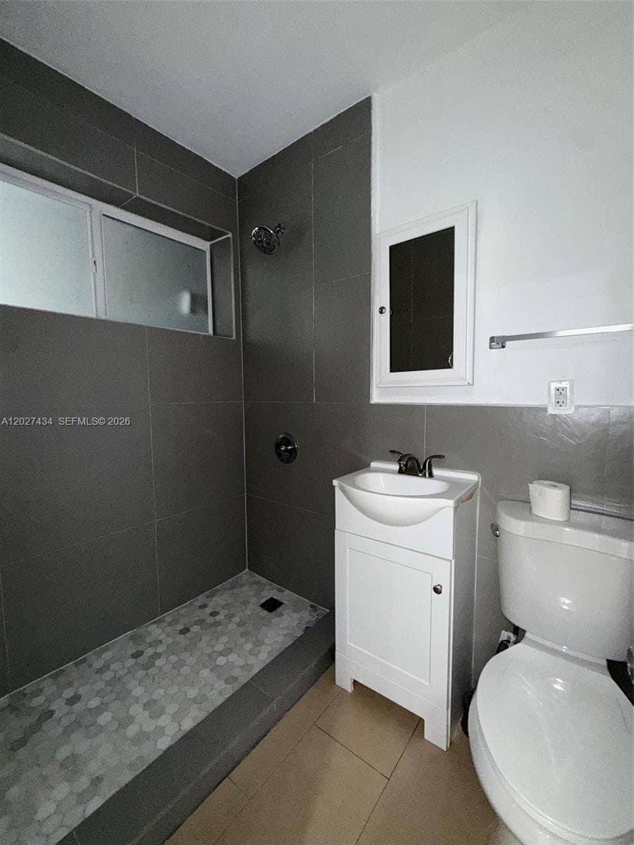 6723 NE Miami Pl # 4, Miami FL 33138 — 20