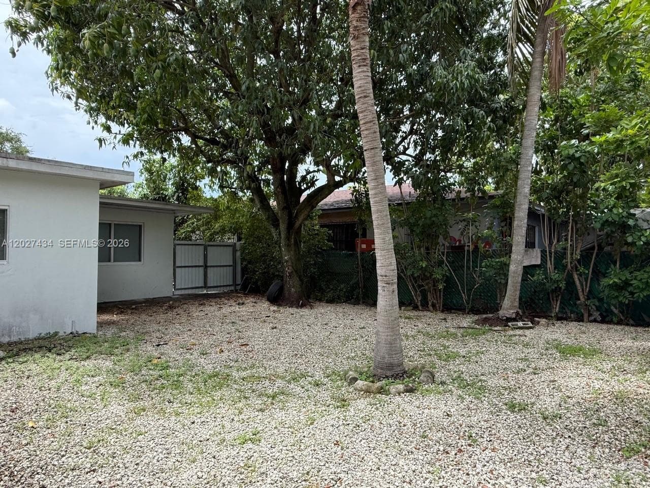 6723 NE Miami Pl # 4, Miami FL 33138 — 10