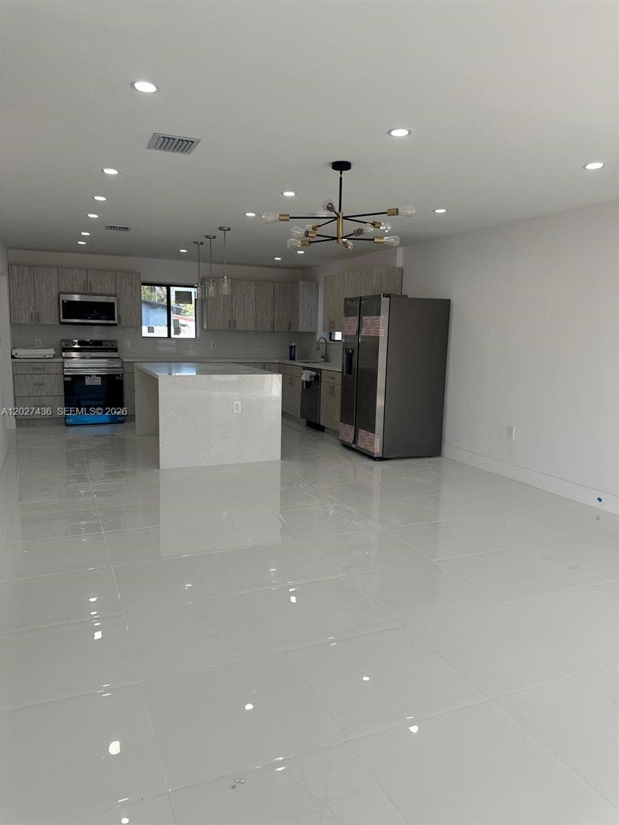 2041 NW 190th Ter, Miami Gardens FL 33056 — 3