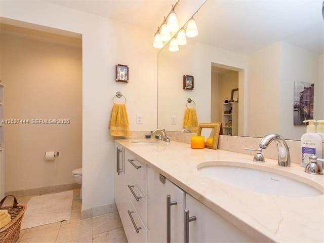 3330 NE 190th St # 2411, Aventura FL 33180 — 13