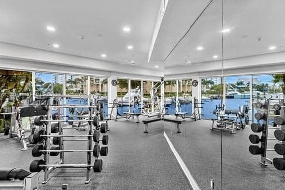3330 NE 190th St # 2411, Aventura FL 33180 — 28