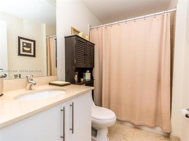 3330 NE 190th St # 2411, Aventura FL 33180 — 18