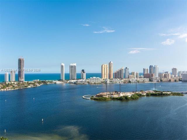 3330 NE 190th St # 2411, Aventura FL 33180 — 11