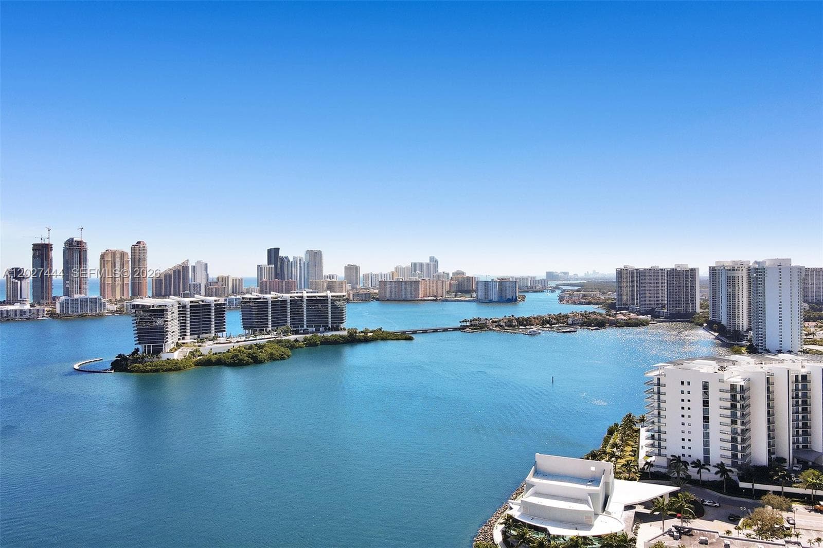 3330 NE 190th St # 2411, Aventura FL 33180 — 4