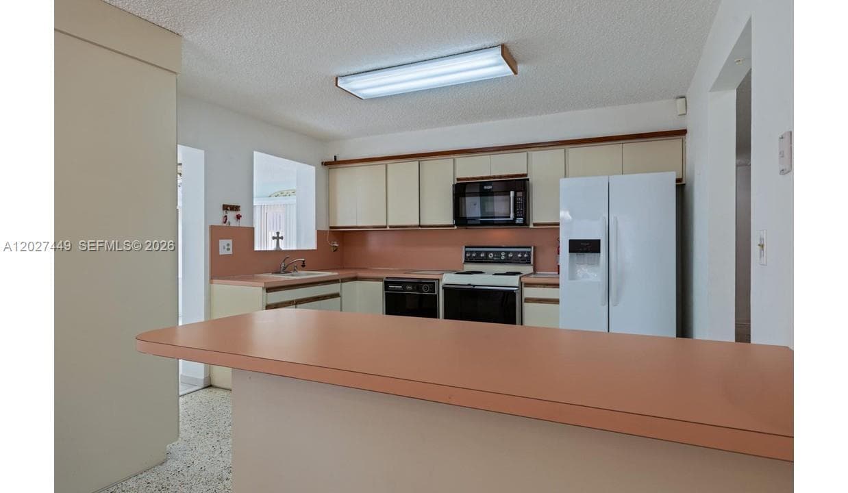 3062 SW 14th St, Miami FL 33145 — 6
