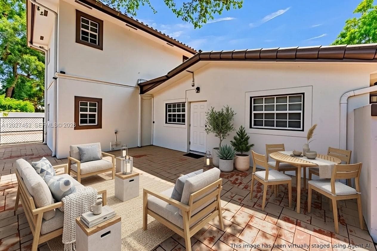 6284 SW 26th St, Miami FL 33155 — 62