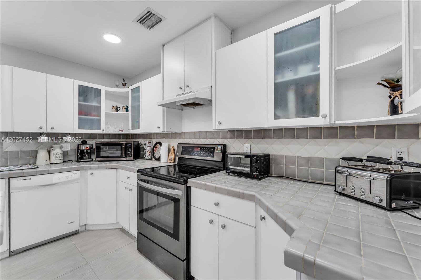 6284 SW 26th St, Miami FL 33155 — 28