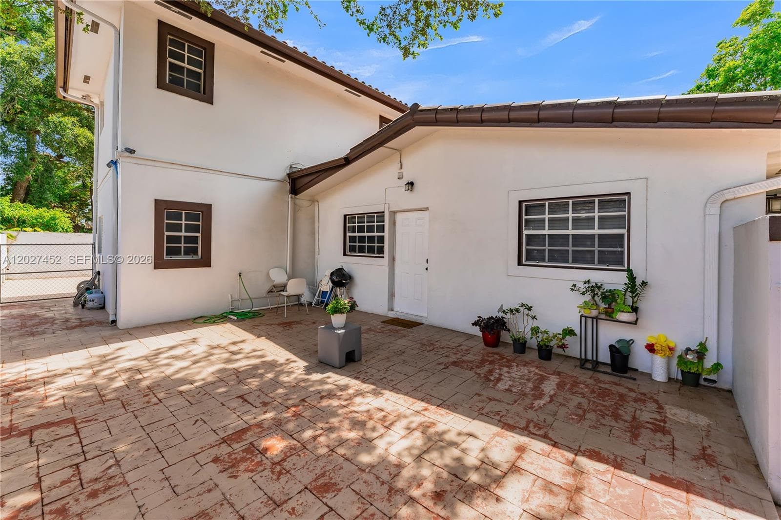 6284 SW 26th St, Miami FL 33155 — 61