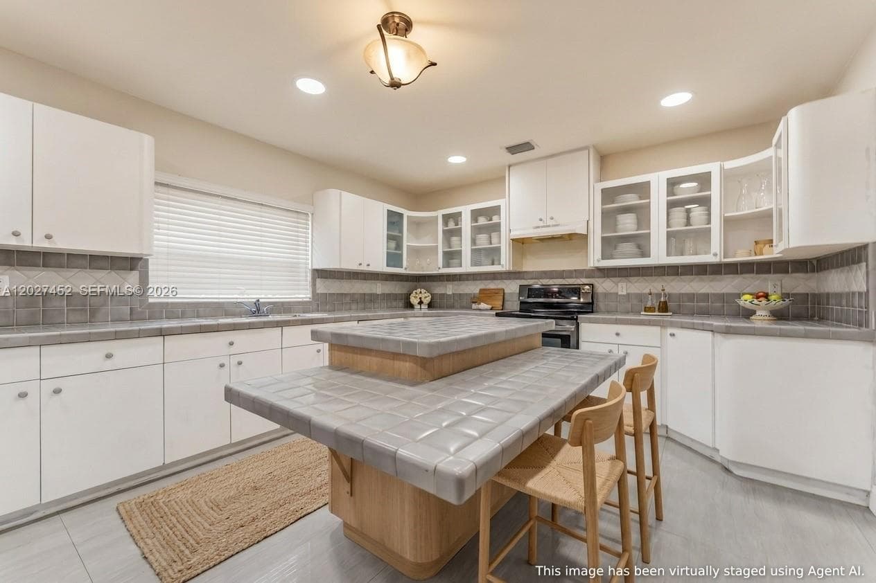 6284 SW 26th St, Miami FL 33155 — 18