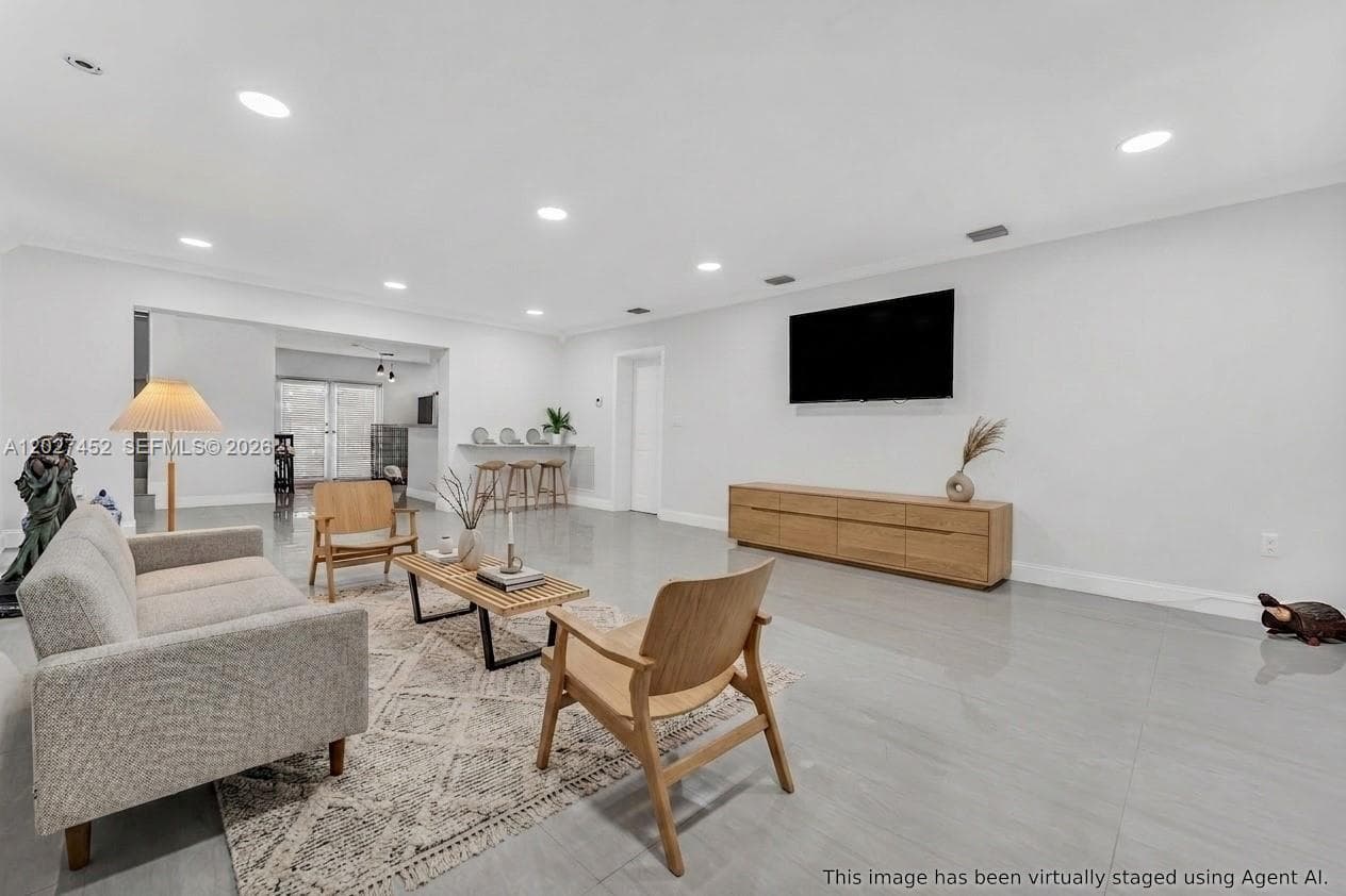 6284 SW 26th St, Miami FL 33155 — 11