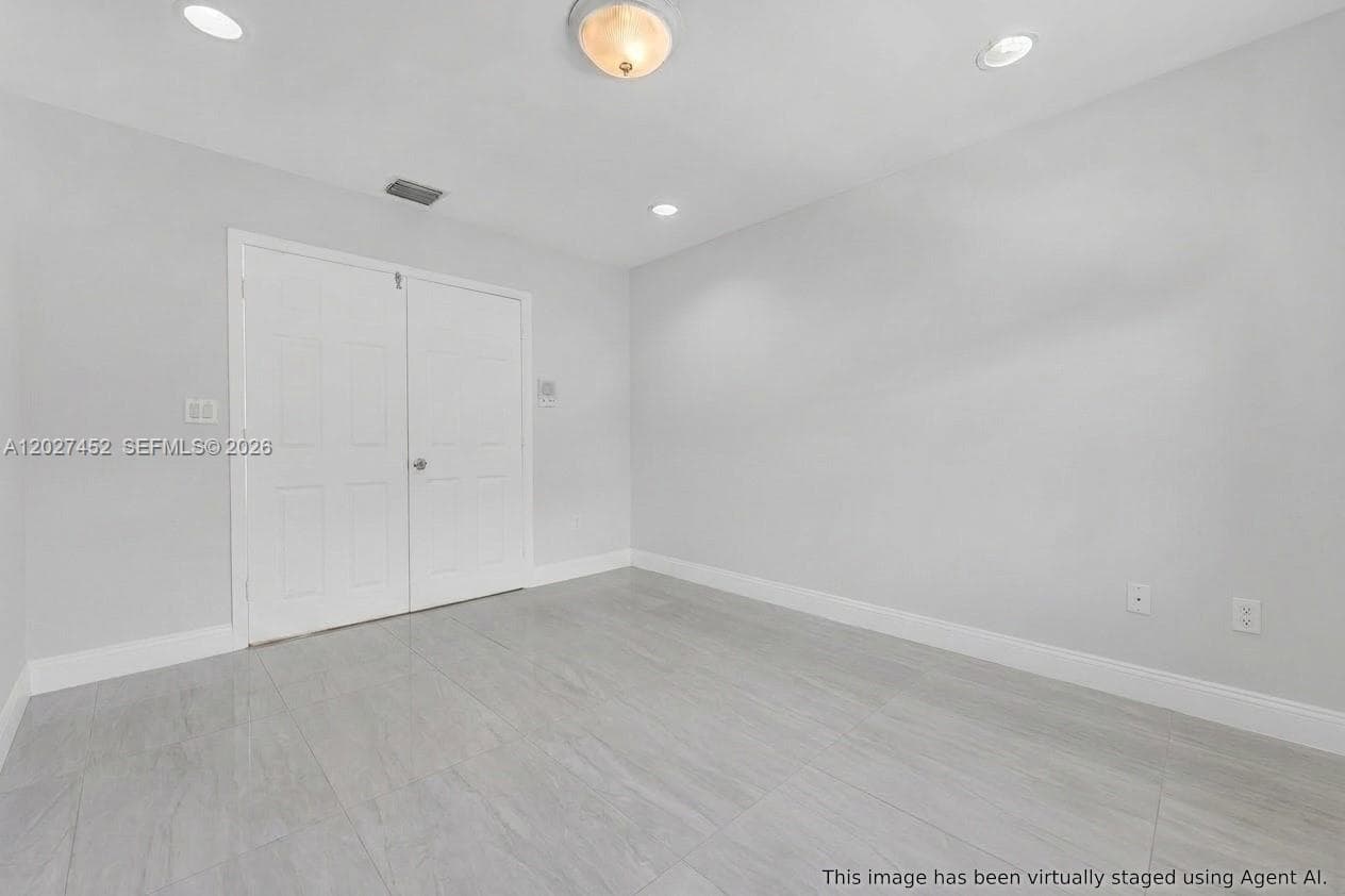 6284 SW 26th St, Miami FL 33155 — 39