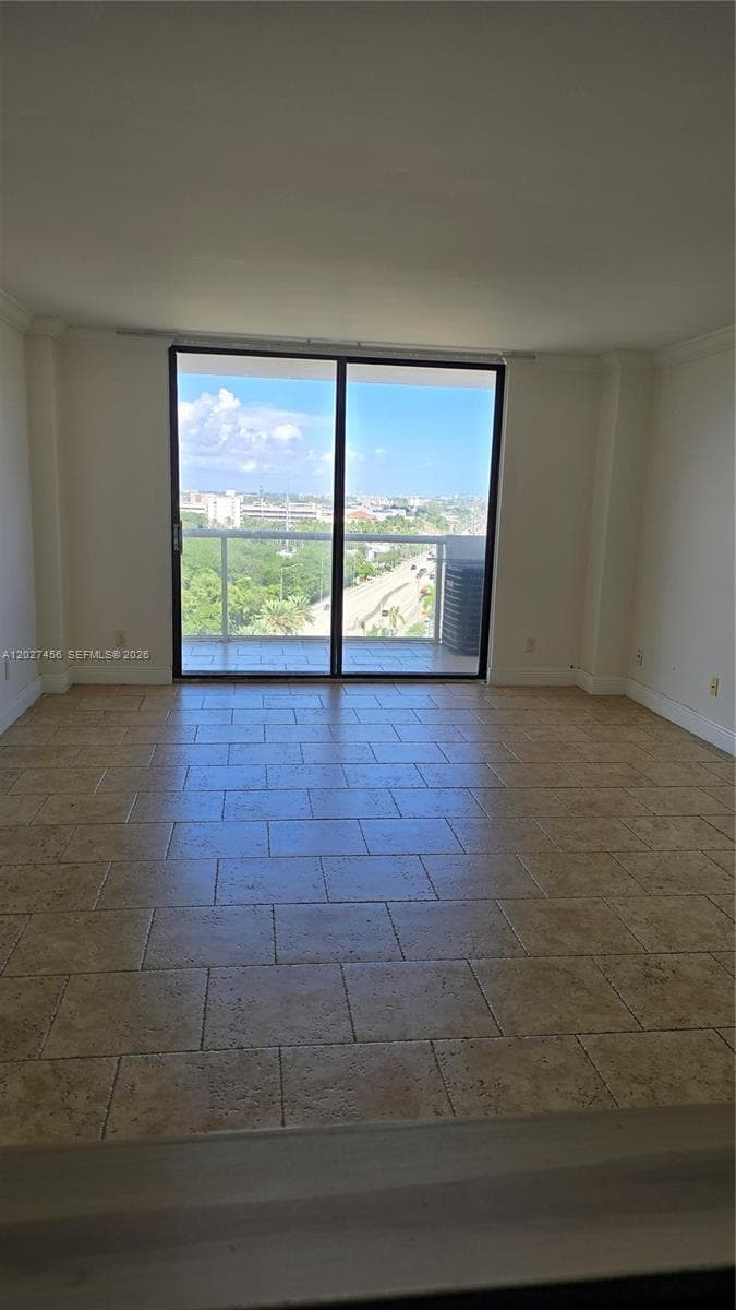 13499 Biscayne Blvd # 1103, North Miami FL 33181 — 5