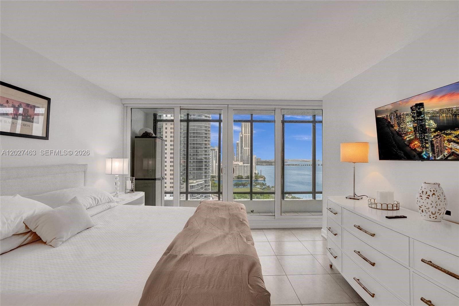 1717 N Bayshore Dr # 2440, Miami FL 33132 — 13