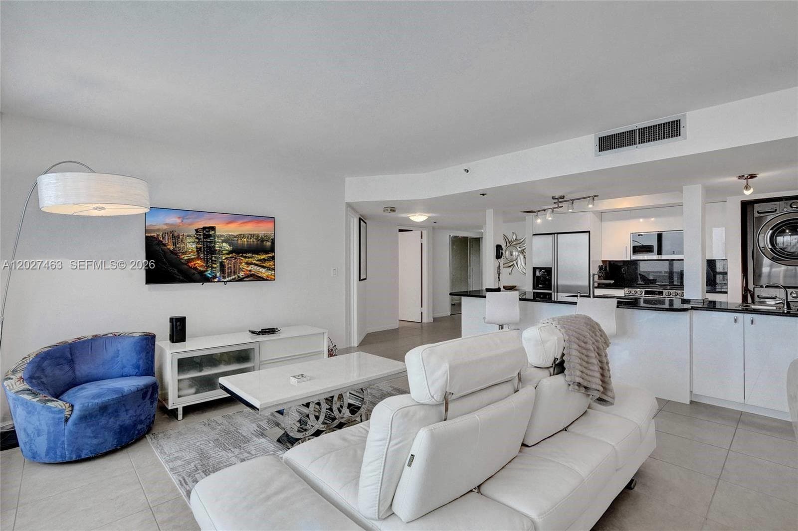 1717 N Bayshore Dr # 2440, Miami FL 33132 — 3