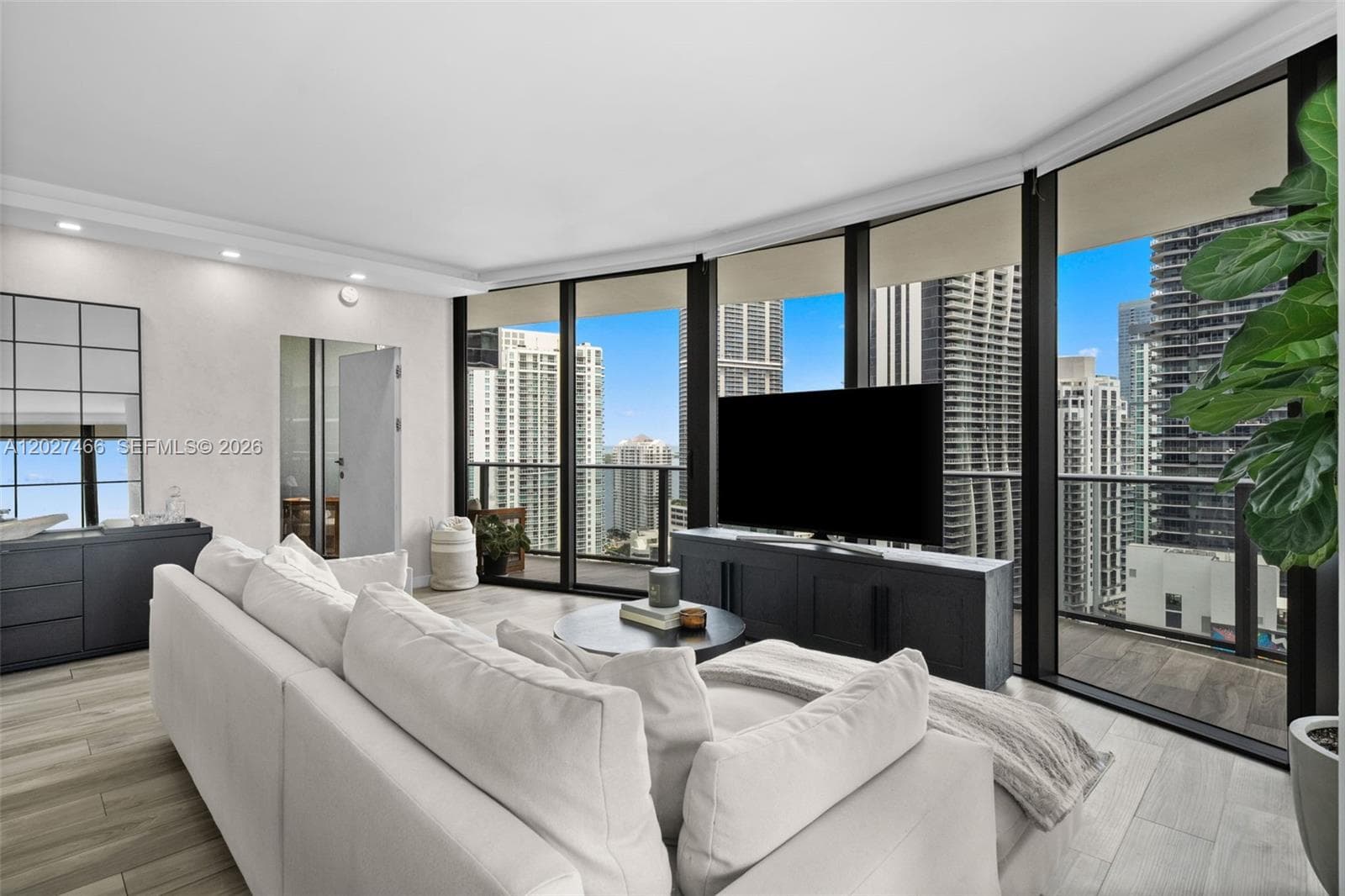 801 S Miami Ave # 2901, Miami FL 33130 — 2