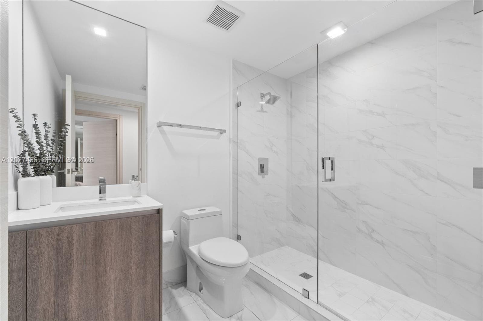 801 S Miami Ave # 2901, Miami FL 33130 — 19