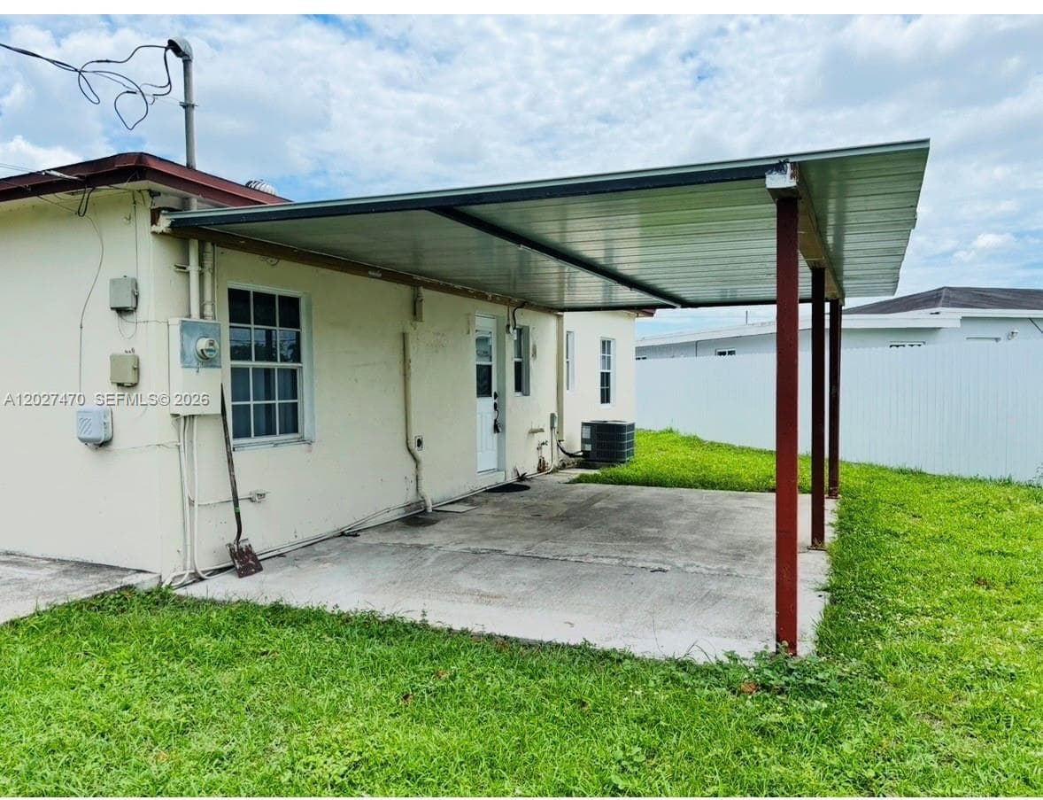 14400 Polk St, Miami FL 33176 — 9