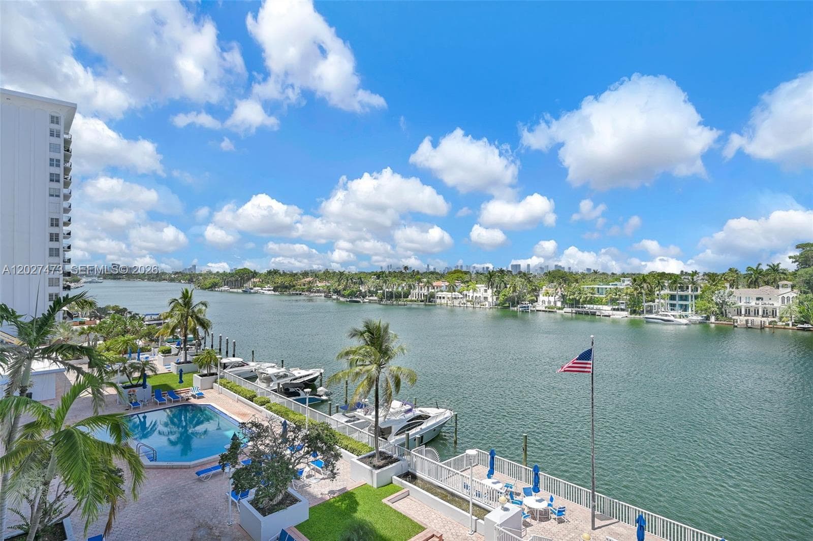 5700 Collins Ave # 5J, Miami Beach FL 33140 — 2