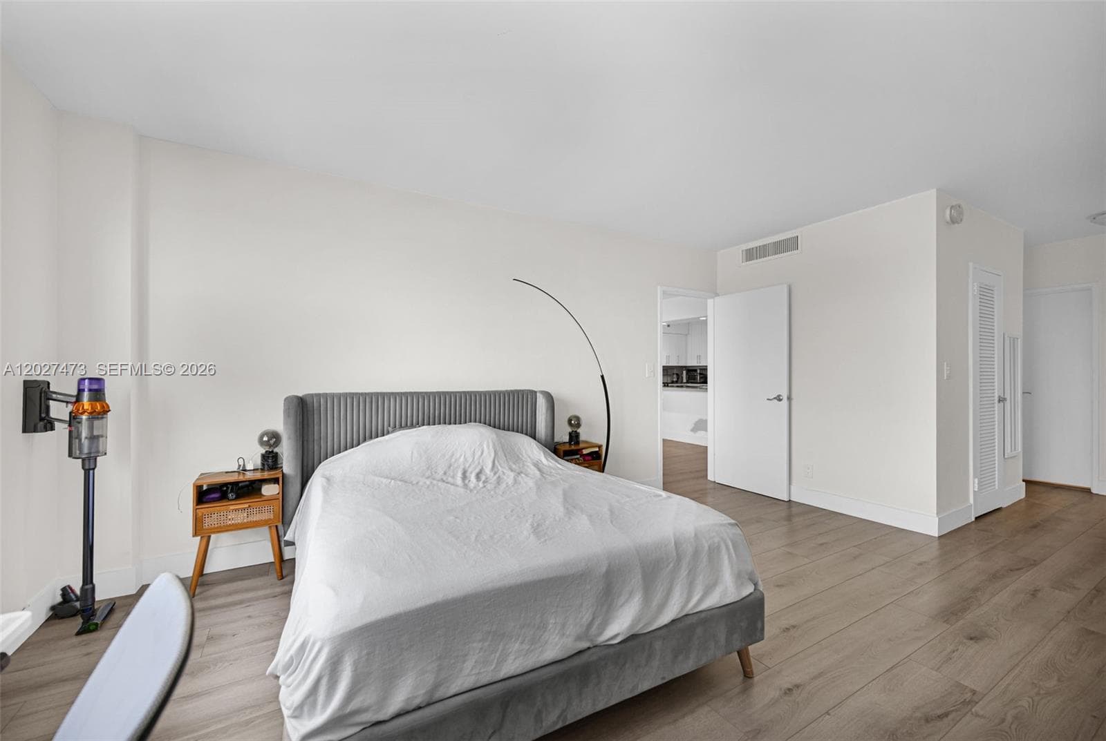 5700 Collins Ave # 5J, Miami Beach FL 33140 — 22