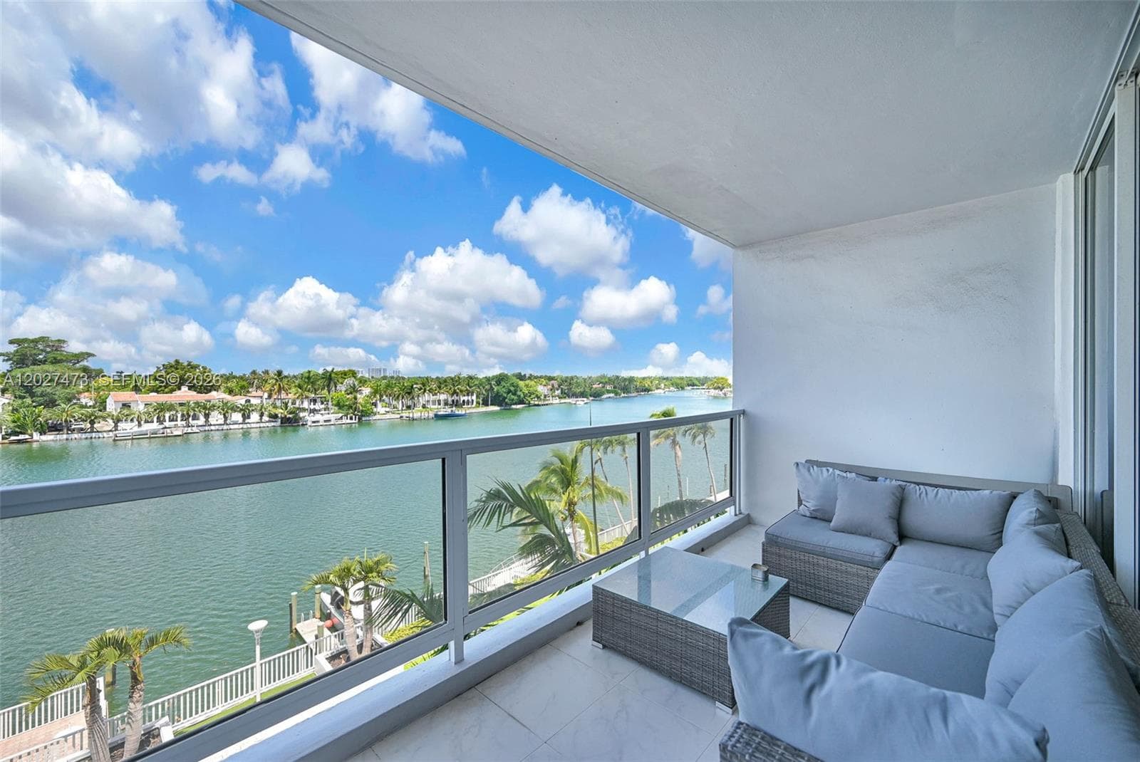 5700 Collins Ave # 5J, Miami Beach FL 33140 — 3