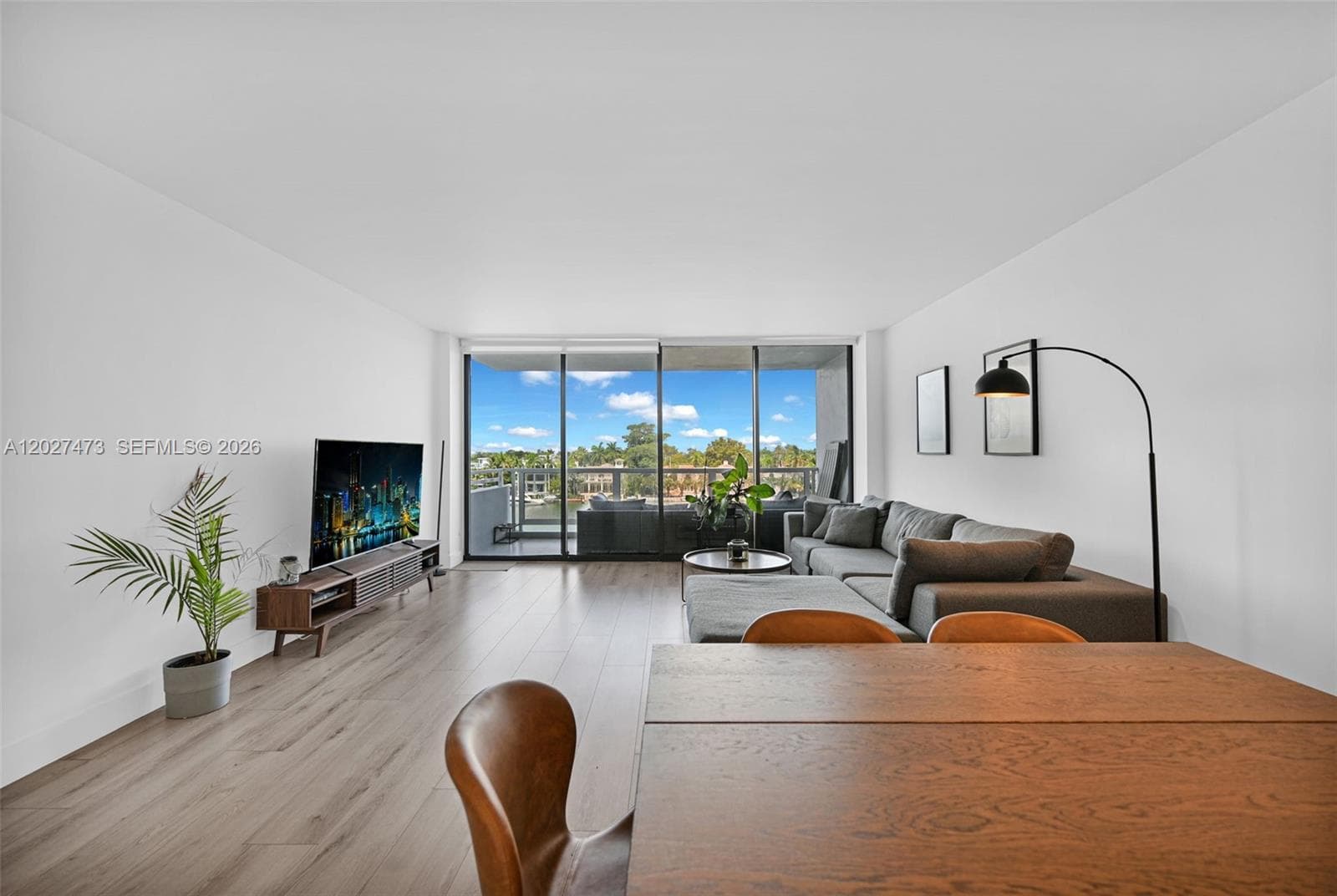 5700 Collins Ave # 5J, Miami Beach FL 33140 — 8
