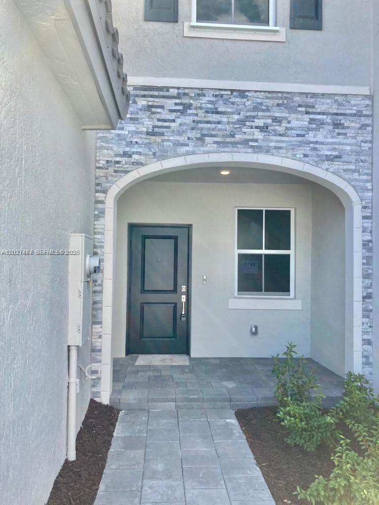 1070 SE 26th Ter, Homestead FL 33035 — 2