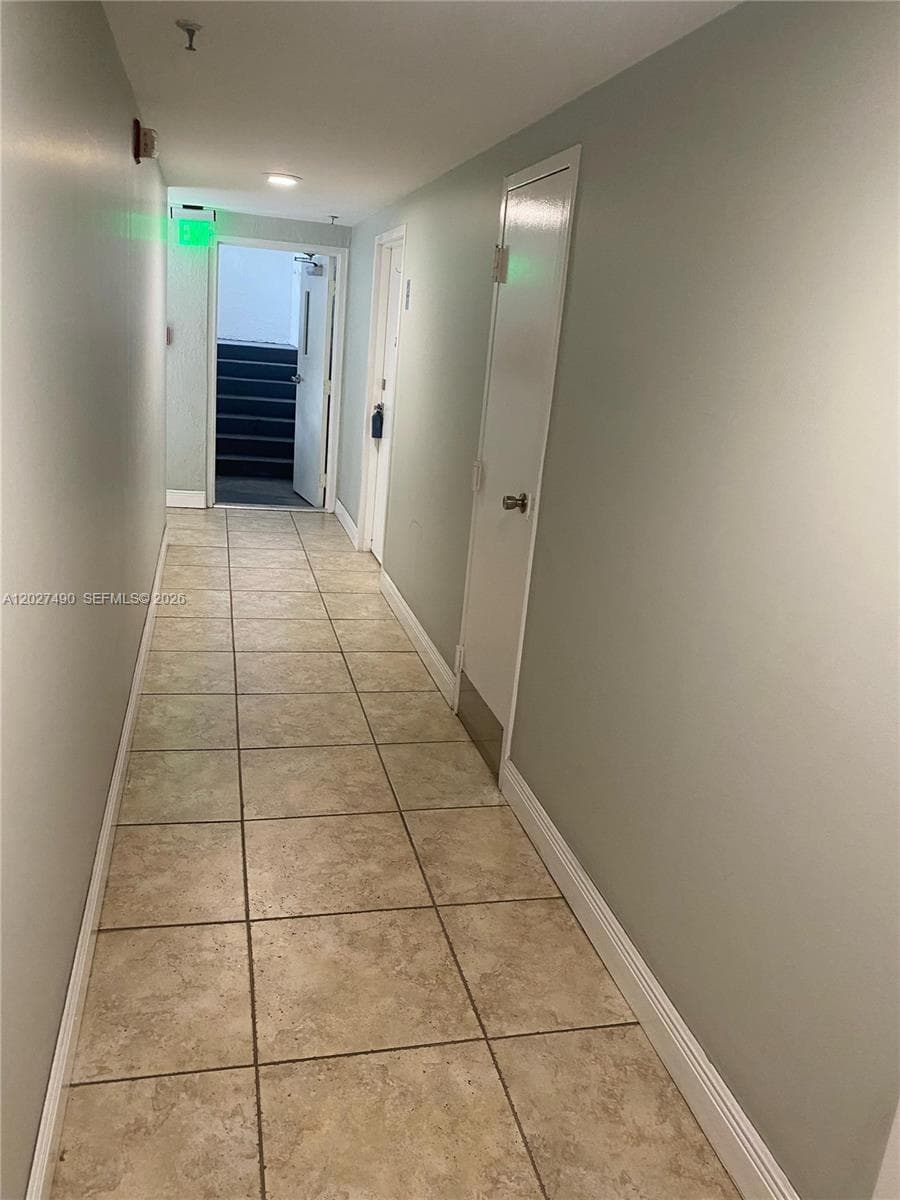 7832 Collins Ave # 201, Miami Beach FL 33141 — 27