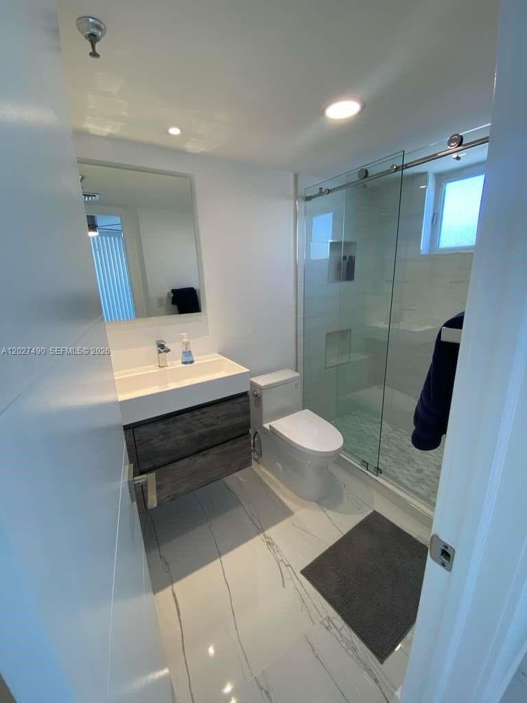 7832 Collins Ave # 201, Miami Beach FL 33141 — 16