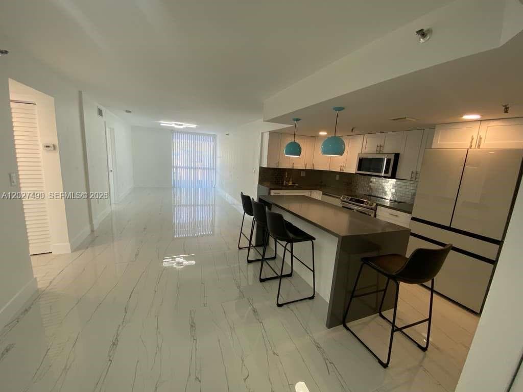 7832 Collins Ave # 201, Miami Beach FL 33141 — 30