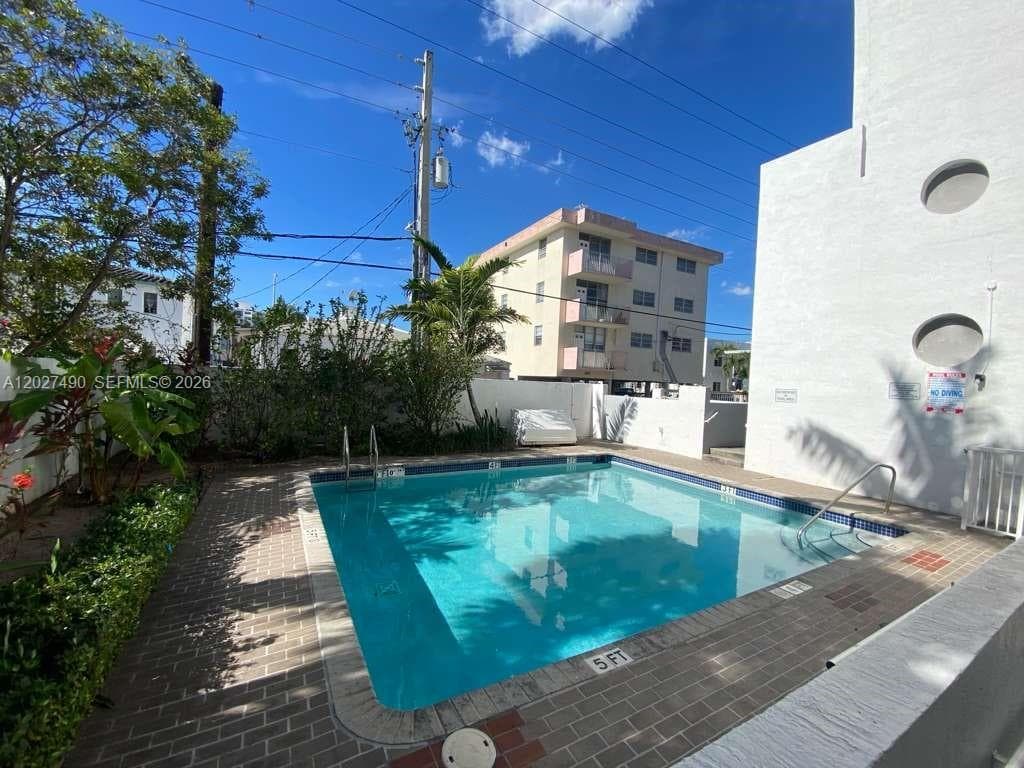7832 Collins Ave # 201, Miami Beach FL 33141 — 15