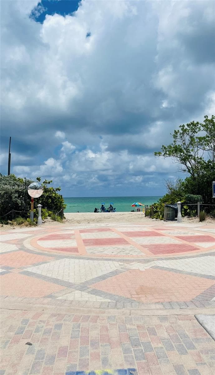 7832 Collins Ave # 201, Miami Beach FL 33141 — 31