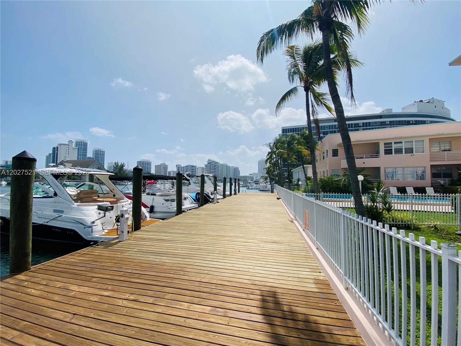 6881 Bay Dr # 11, Miami Beach FL 33141 — 19