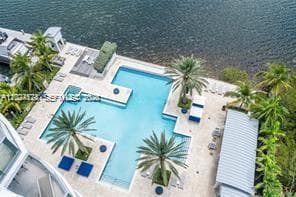 17111 Biscayne Blvd # 1210, North Miami Beach FL 33160 — 16