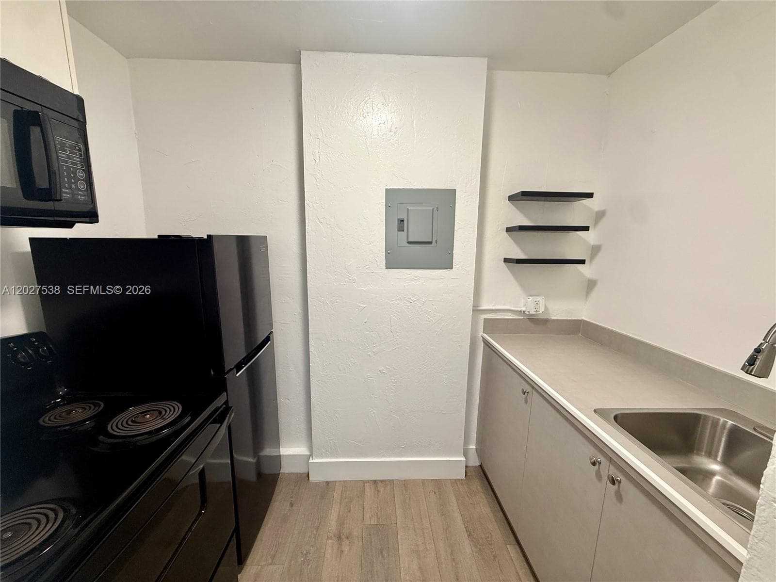 143 SW 9th St # 206, Miami FL 33130 — 6