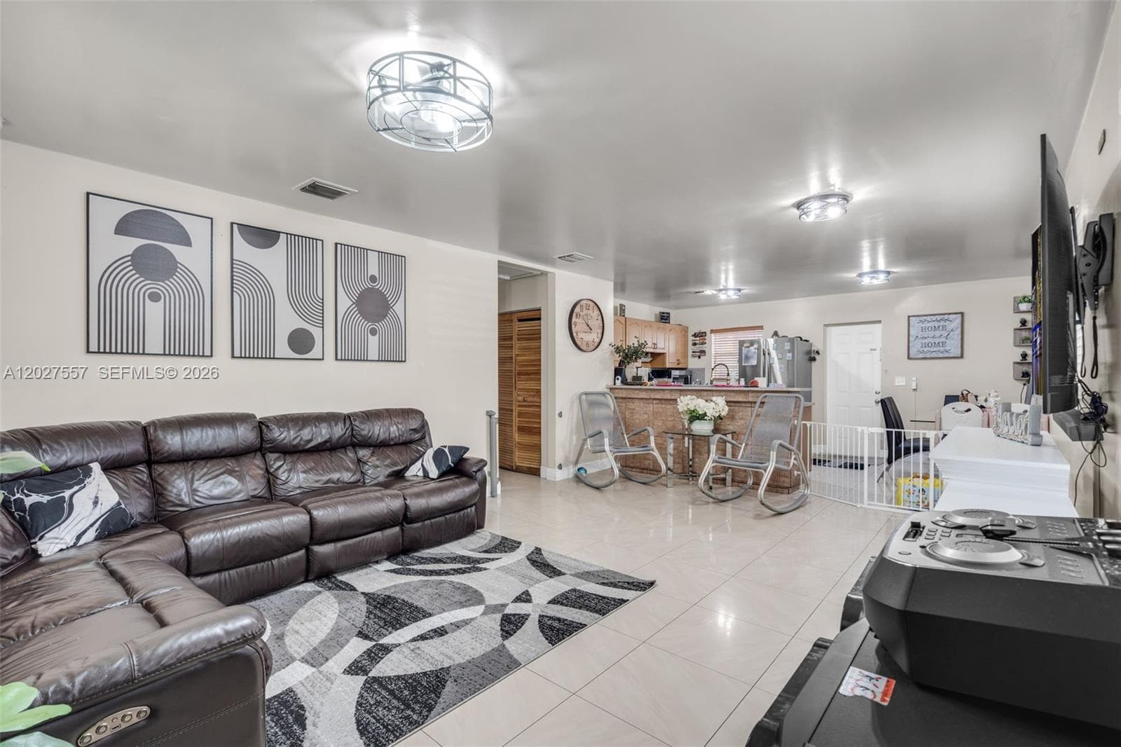 2986 NW 26th St, Miami FL 33142 — 3
