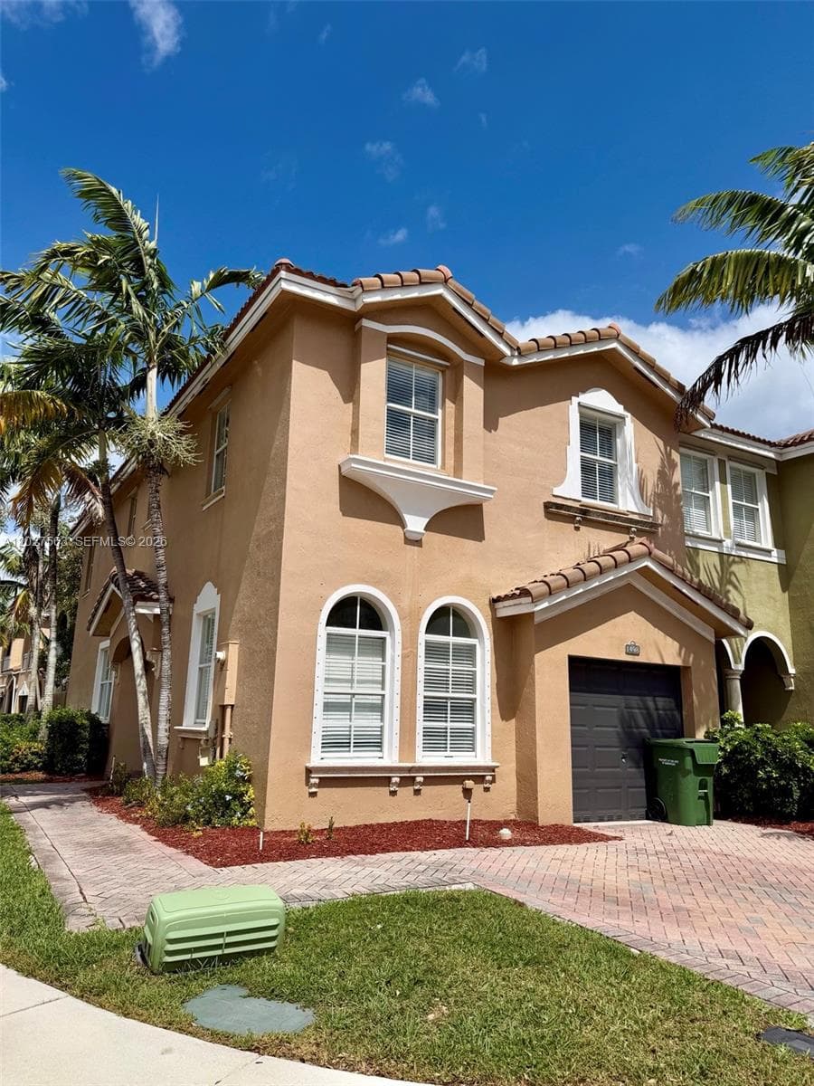 1498 SE 25th Ave, Homestead FL 33035 — 1
