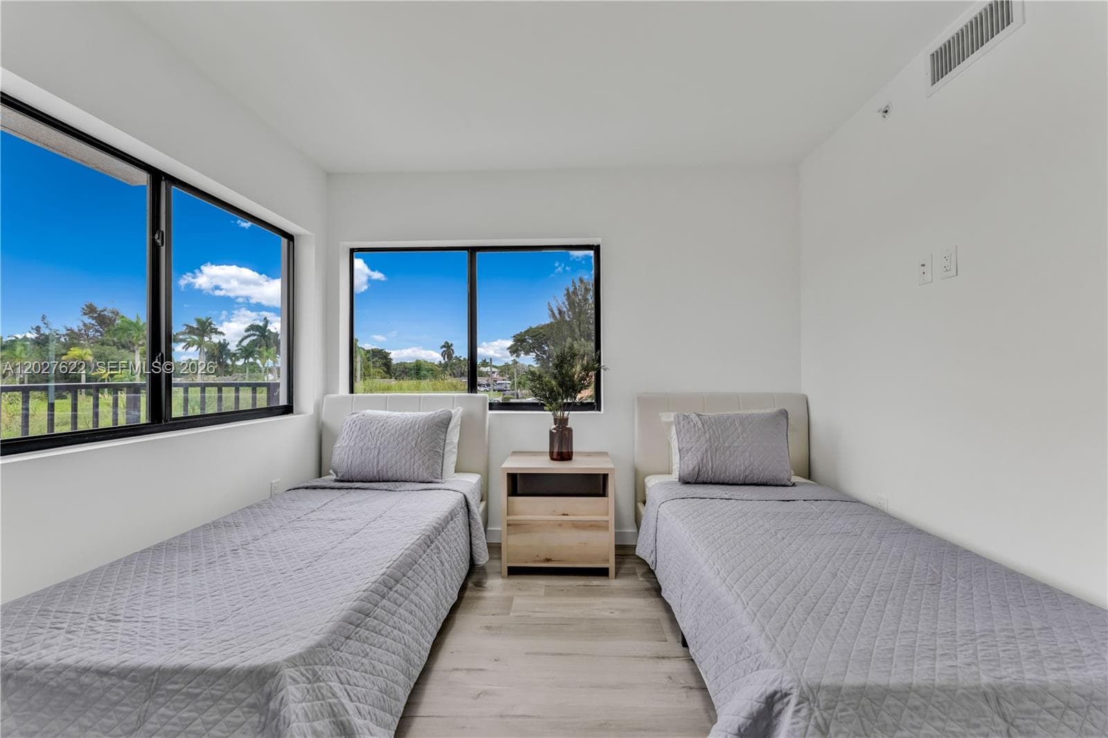 155 NW 160TH ST # 5, North Miami Beach FL 33169 — 16