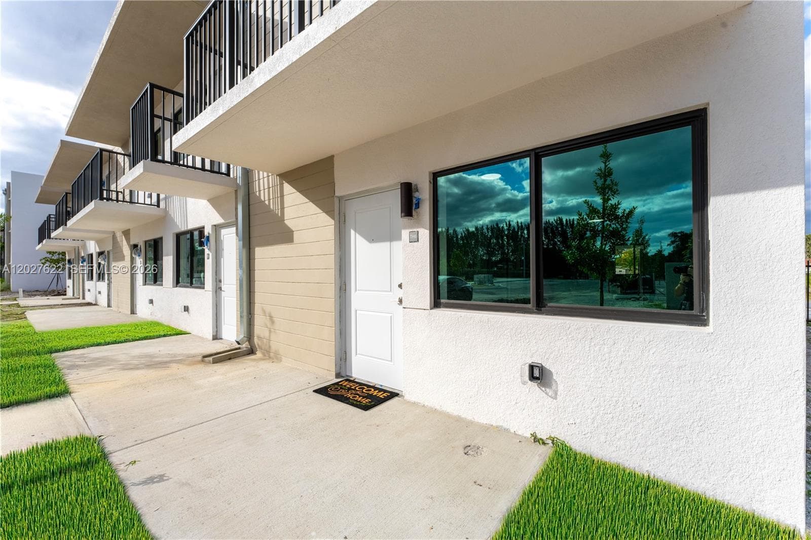 155 NW 160TH ST # 5, North Miami Beach FL 33169 — 3