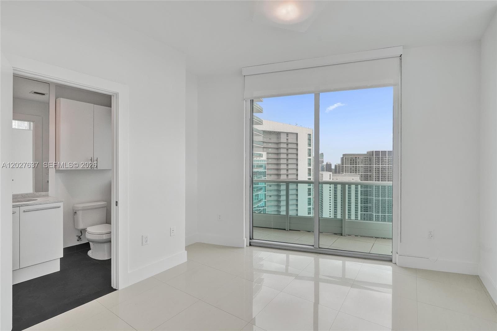 900 Biscayne Blvd # 5412, Miami FL 33132 — 2