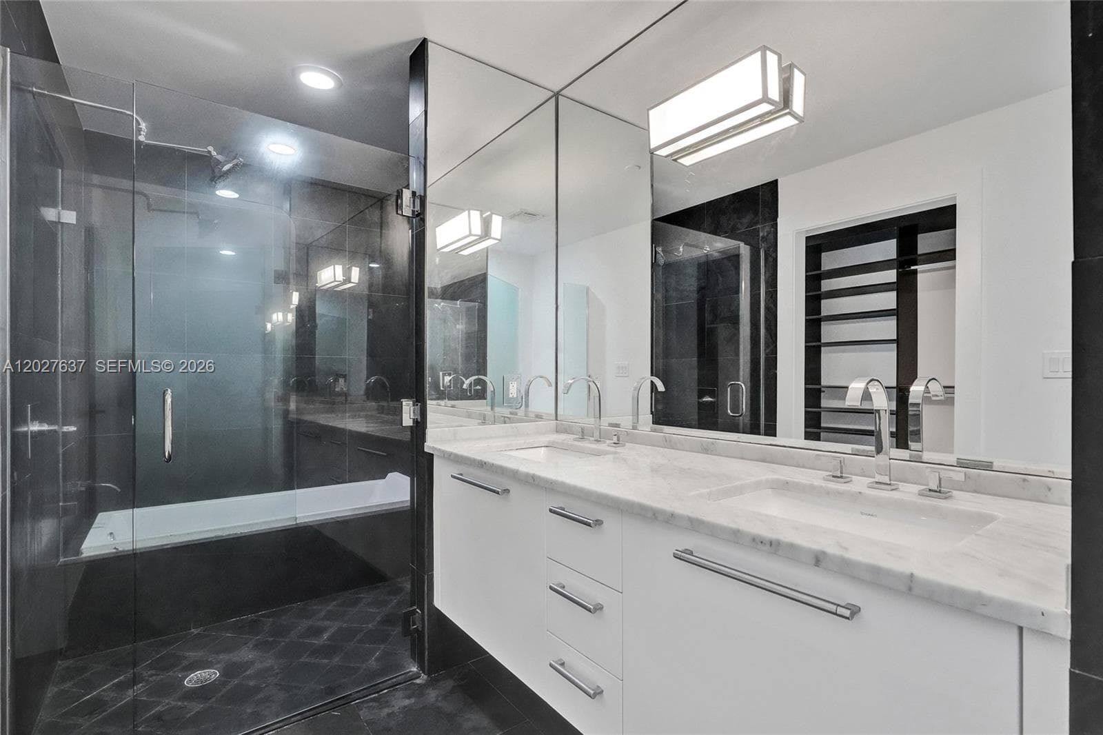 900 Biscayne Blvd # 5412, Miami FL 33132 — 34