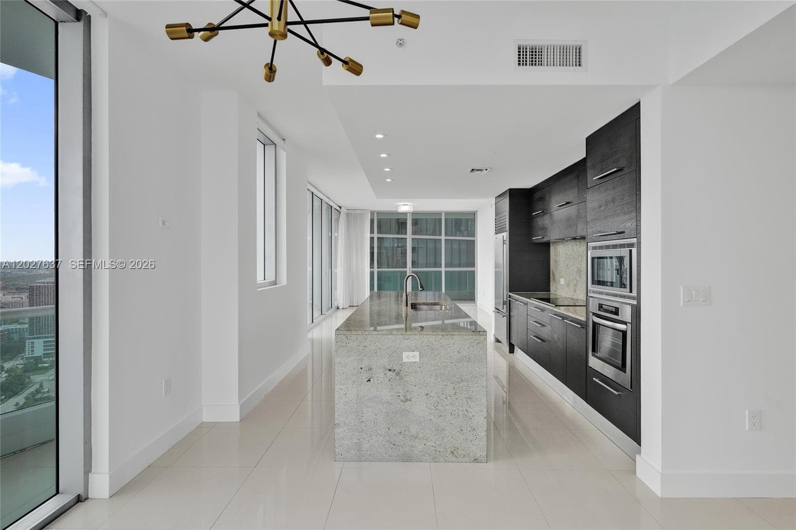 900 Biscayne Blvd # 5412, Miami FL 33132 — 18